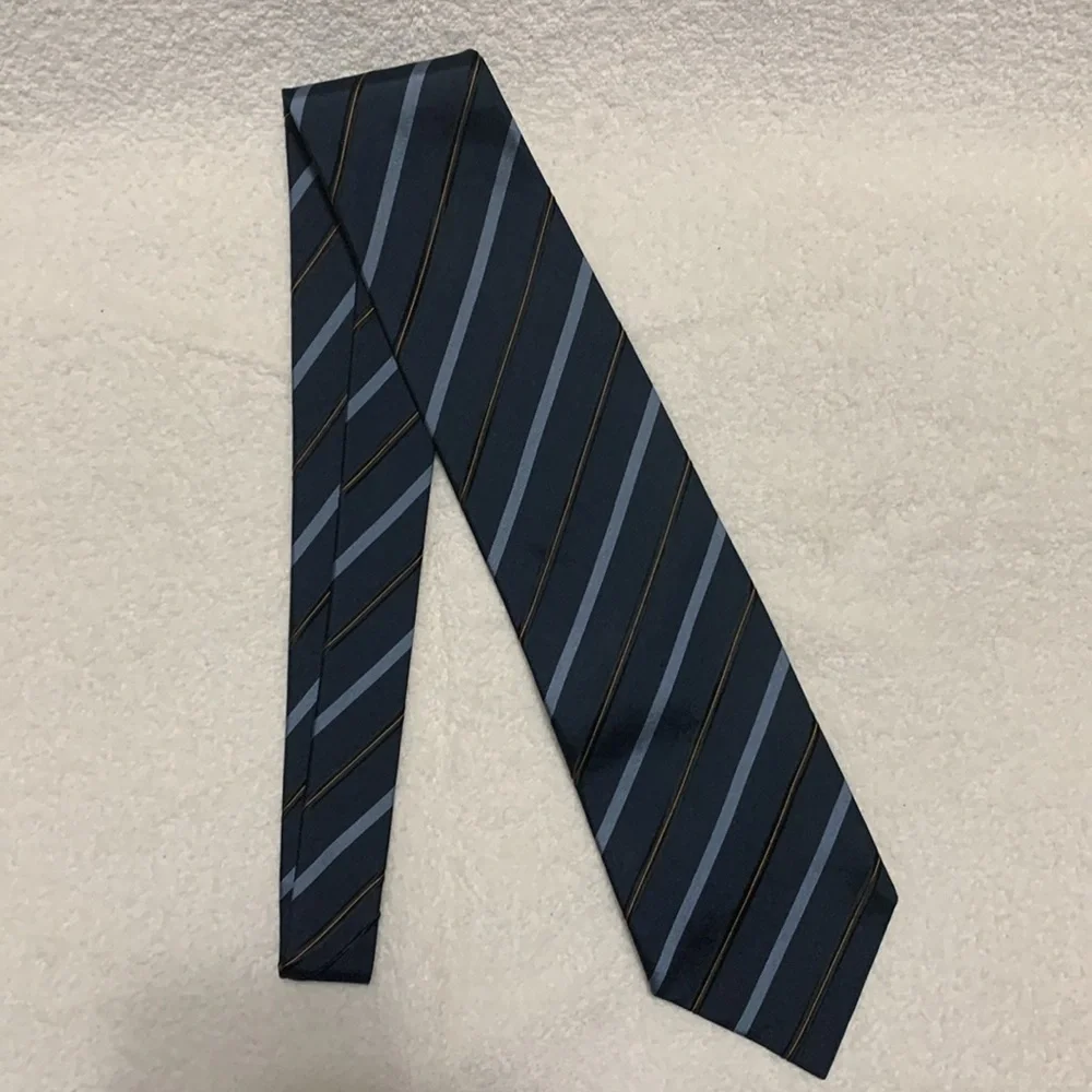 Ermenegildo Zegna Men’s 100% Silk Classic Blue Striped Tie Luxury Professional
